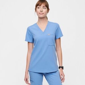 Figs Catarina One-Pocket Scrub Top in Ceil Blue